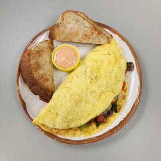 VEGGIE SUPREME OMELET