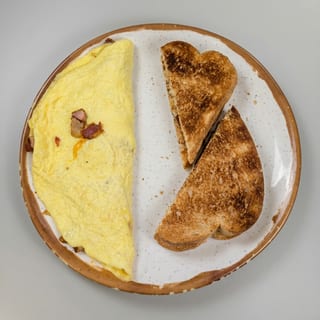 MEAT LOVERS OMELET